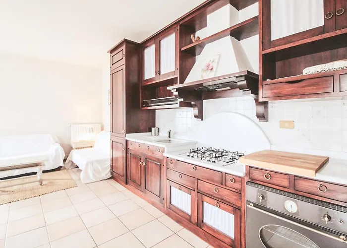 Casa Rosa Di Luisa メナッジョ